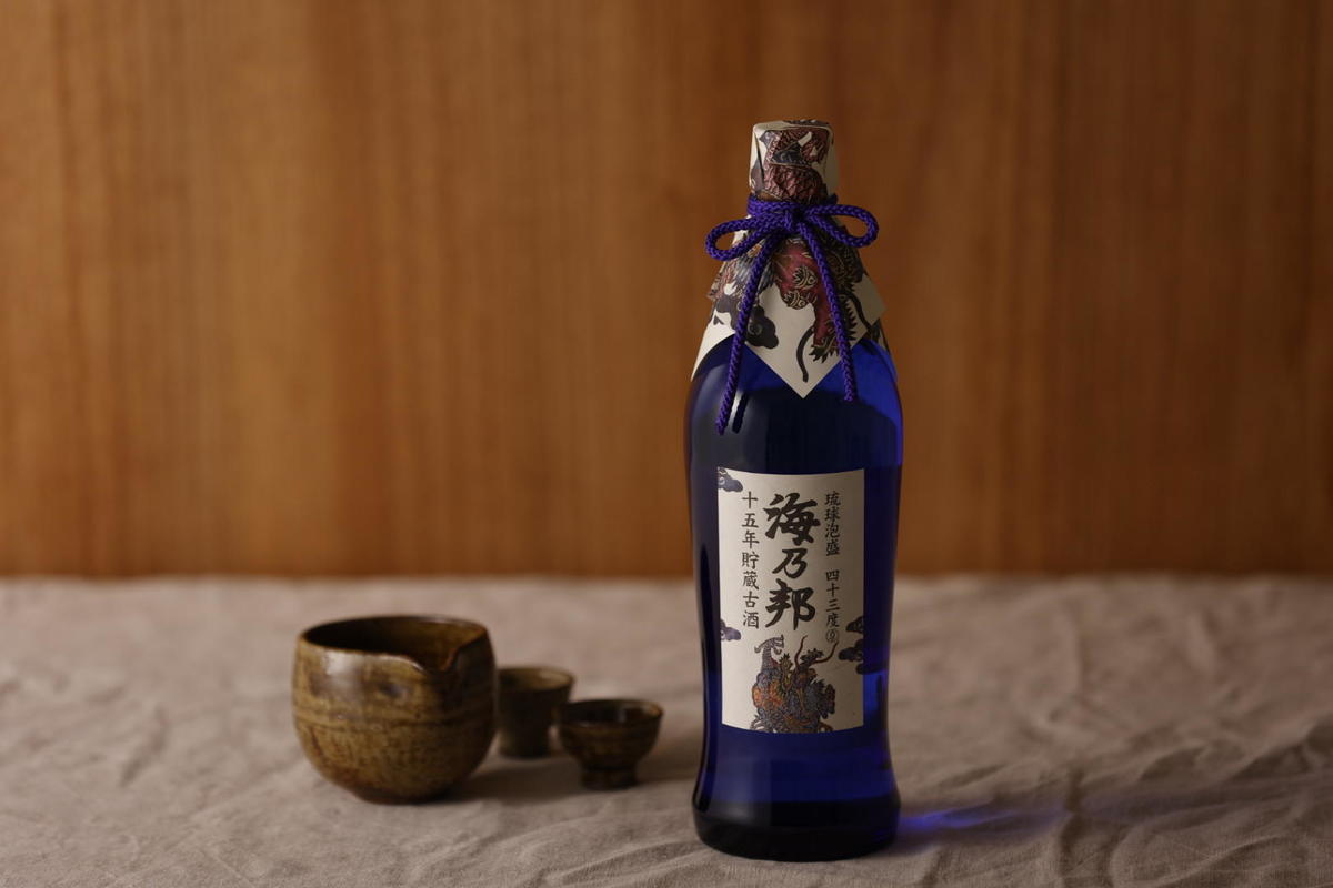 琉球泡盛海乃邦 10年古酒 金箔入& 石川酒造場甕仕込 5年古酒(海 琉球泡盛海乃邦 10年古酒 金箔入& 石川酒造場甕仕込 5年古酒(海