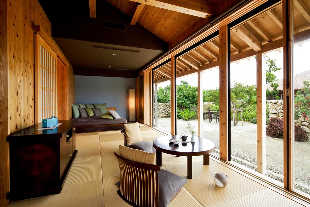 【星のや竹富島】客室内観（キャンギ） .jpg