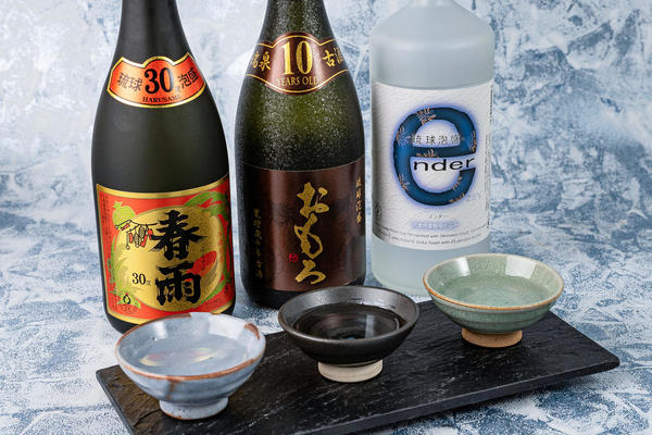 那覇の酒造所飲み比べ3resiz.jpg